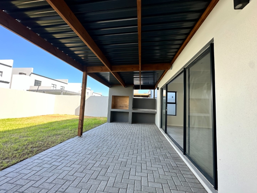 4 Bedroom Property for Sale in Sandown Western Cape